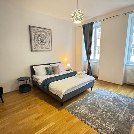 Charming Flat & Balcony Near Central Station L Bg5 Viena Exterior foto